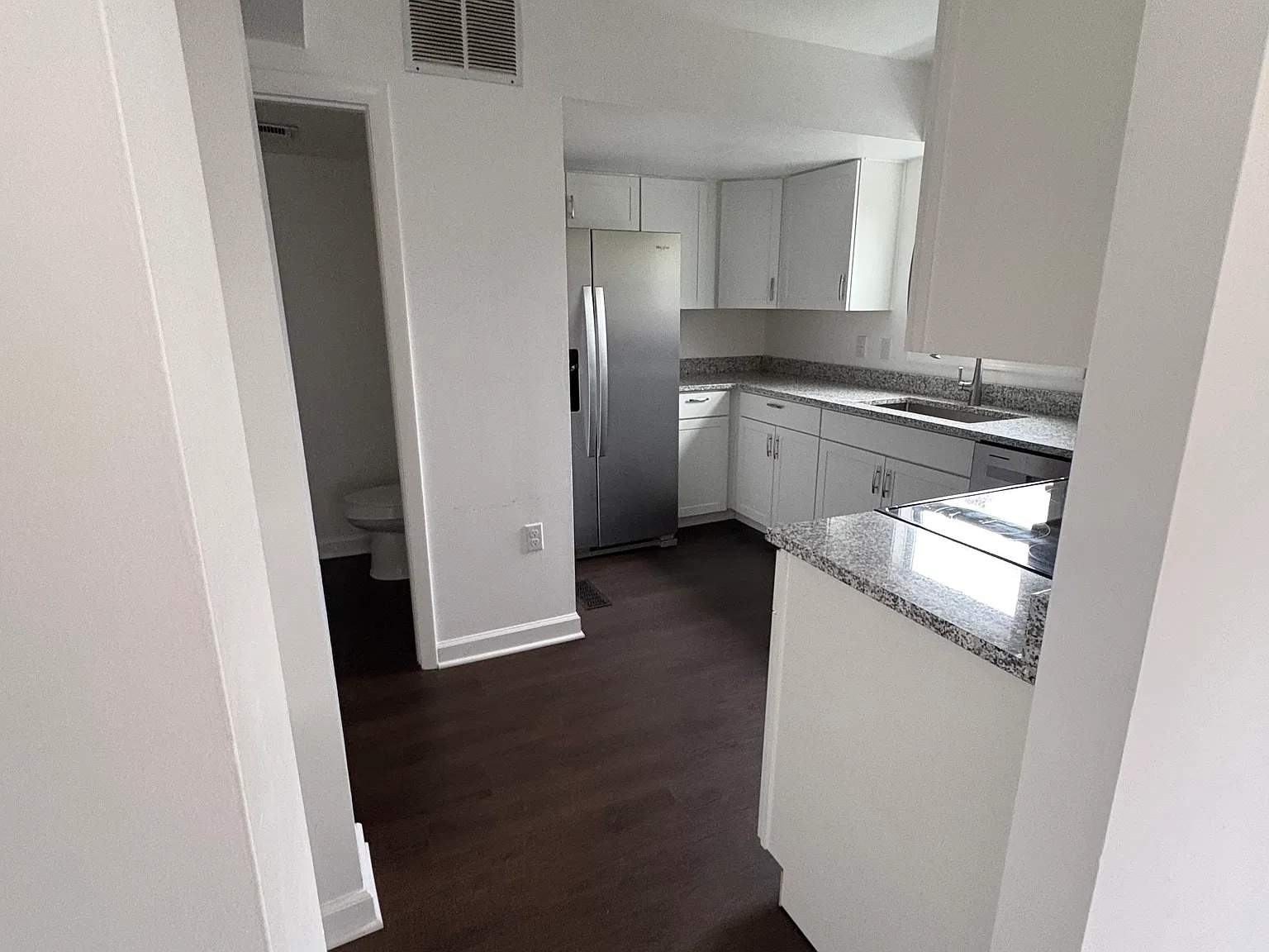 3 bed, 2.5 bath, 1859 sqft, $2,900 — Photo 4