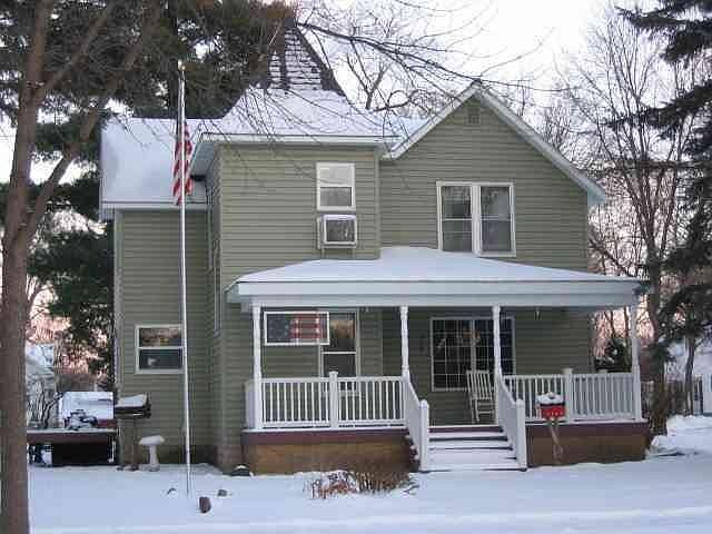 2nd image of 202 N 9th St