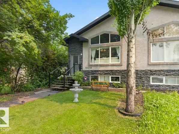 12219 89th St NW, Edmonton, AB T5B 3W5