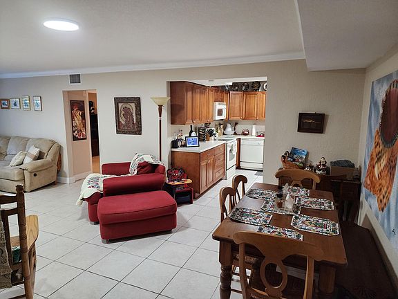 2nd image of 120 Sparrow Drive #108