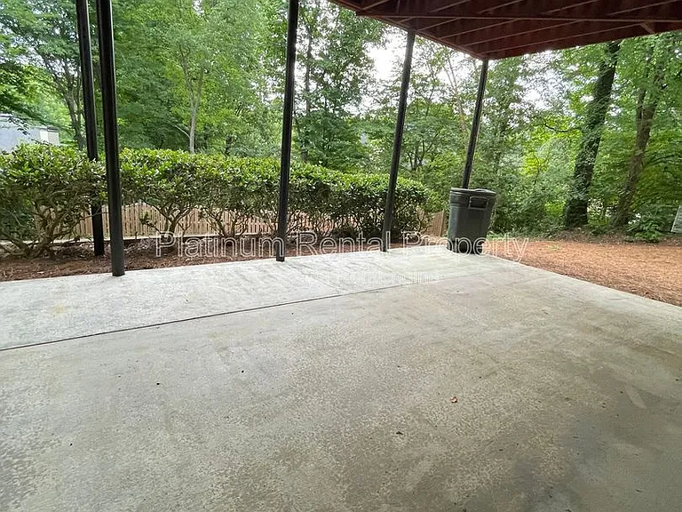 870 Ingleside Dr — Photo 62