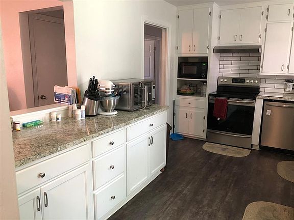 2nd image of 607 S Avenue G