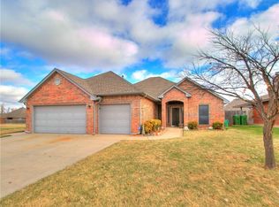 613 Okie Ridge Rd, Yukon, OK 73099