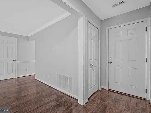 4th image of 1127 Huntmaster Ter NE Unit 202