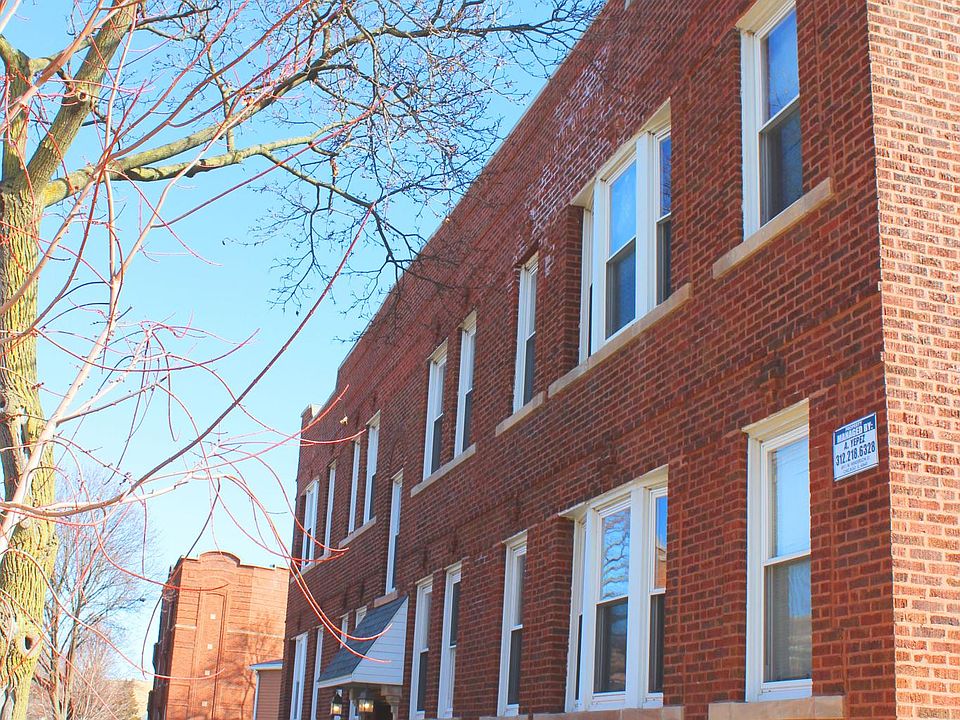 1st image of 4933 W Hutchinson St APT 1W