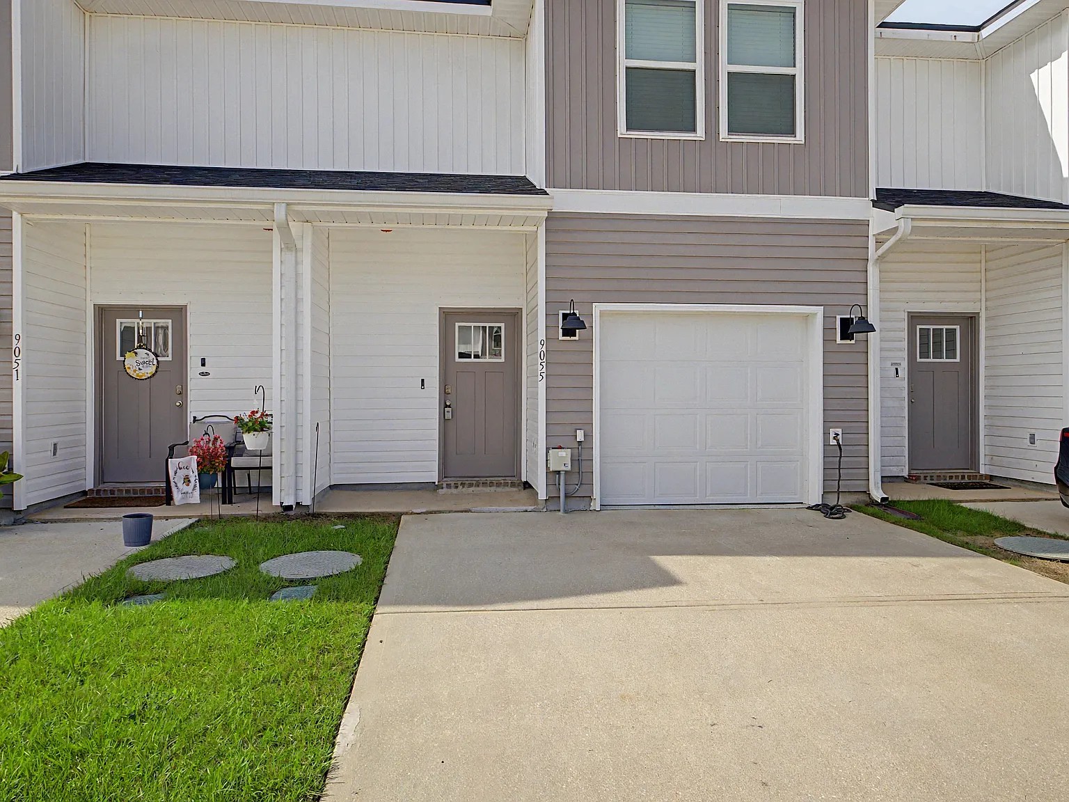 Golden Eye Drive 9055 - 1 — Photo 3