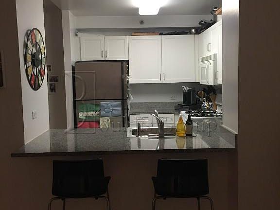 5th image of 111 Worth St APT 17F