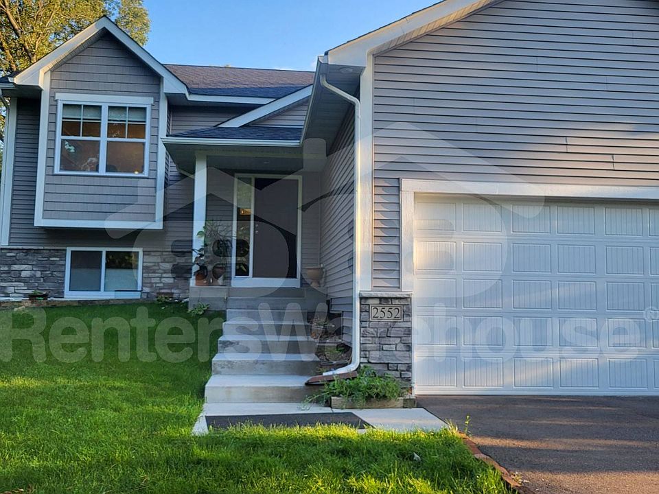 1st image of 2552 Savage Ln