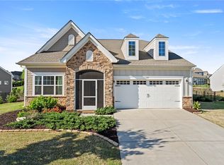 125 Double Crest Dr, Taylors, SC 29687