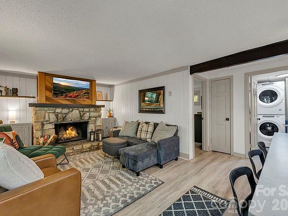 5th image of 108 Northridge Rd #1B
