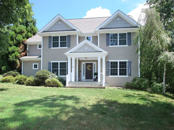 25 Plum Hill, East Lyme, CT 06333
