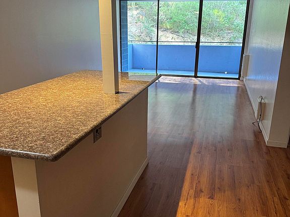 2nd image of 555 Pierce St APT 536