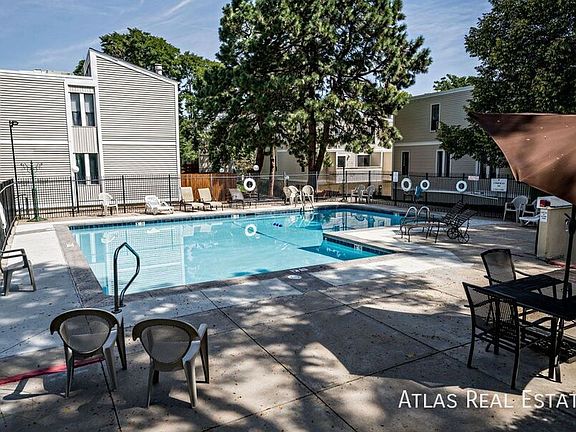 5th image of 1050 S Monaco Pkwy Unit 43