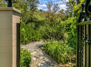 5168 Oakwood Ave, La Canada Flintridge, CA 91011
