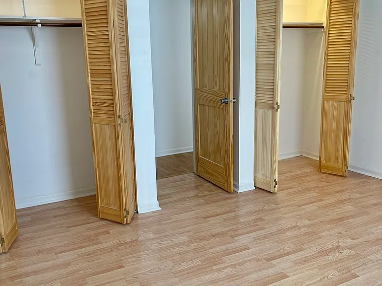 10037 S Walnut Ter #312 — Photo 11