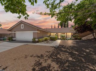 40438 Fieldcrest Ln, Palmdale, CA 93551