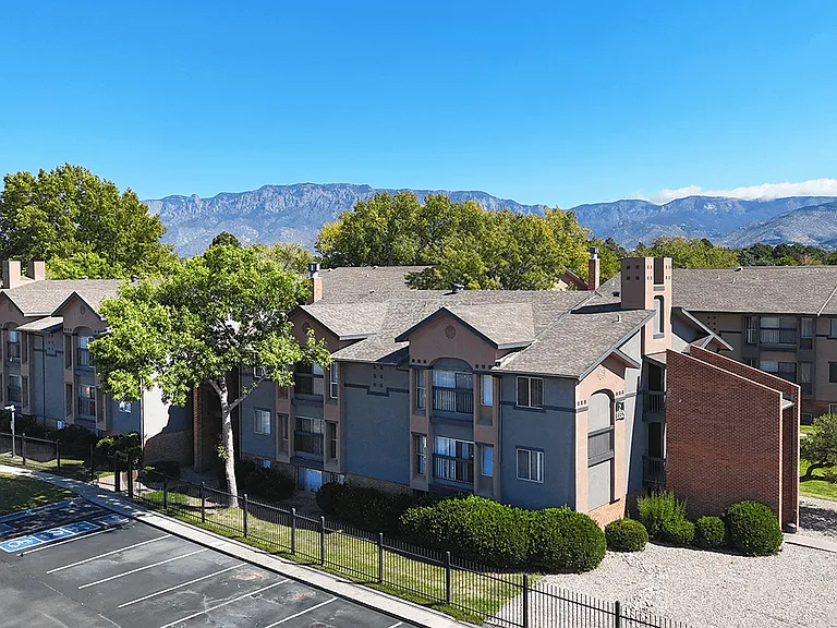 Convenient Albuquerque Location