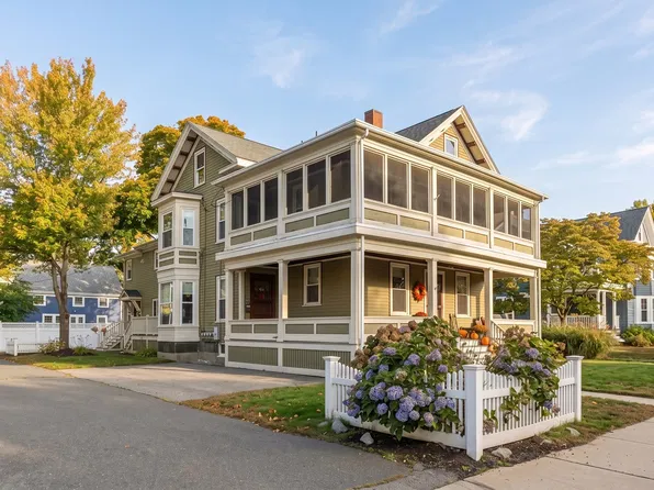 33 Vine St APT 2, Melrose, MA 02176