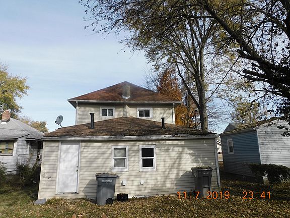 2nd image of 1527 E Bradbury Ave