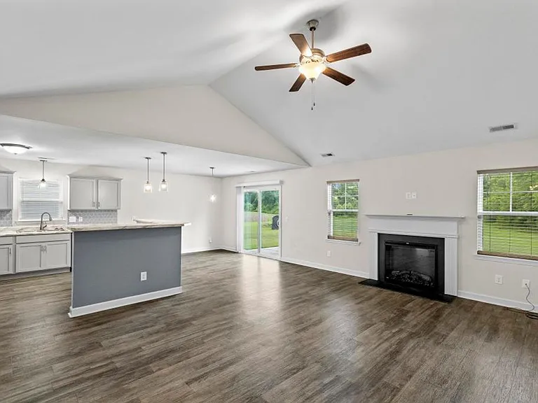 514 Isaac Branch Dr — Photo 4