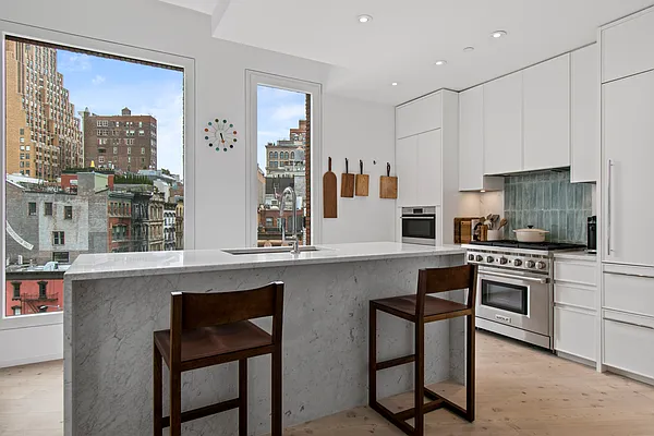 Rented by Douglas Elliman | media 17