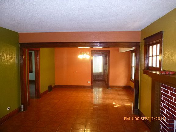 3rd image of 419 N Poplar St