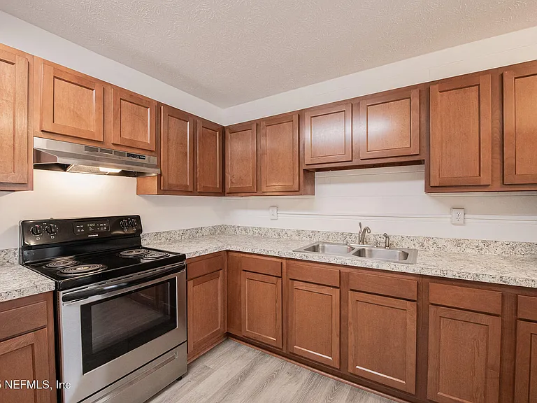 1217 Park Ave #28 — Photo 11