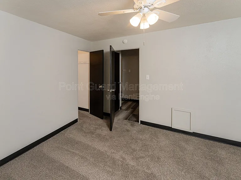 1947 College Heights Rd — Photo 41