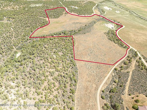 3rd image of N Cedar Springs Ranch Rd