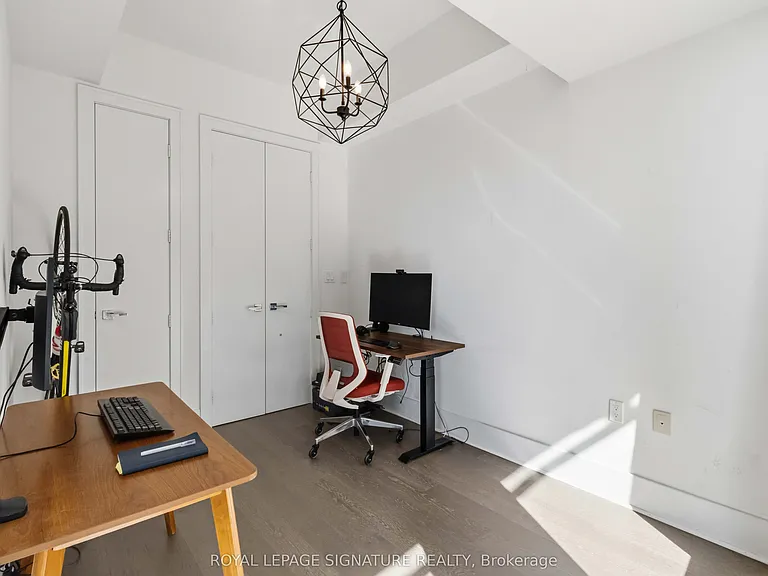 29 Queens Quay E #518 — Photo 11