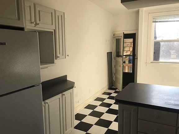 4th image of 1649 W Farwell Ave APT 2