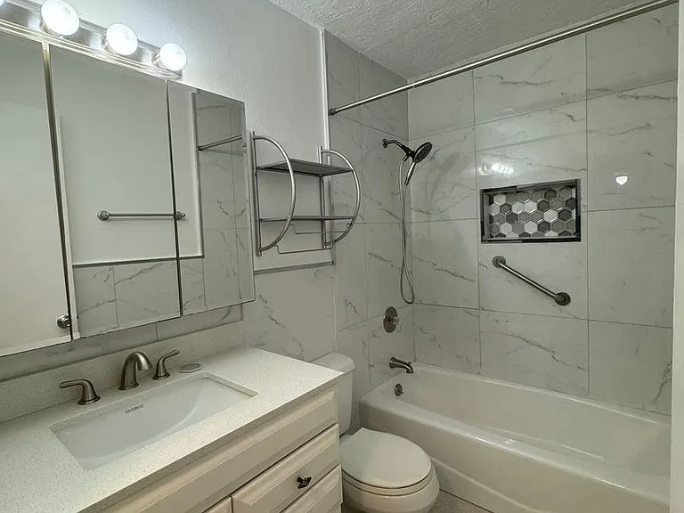 2304 Inagua Way — Photo 10