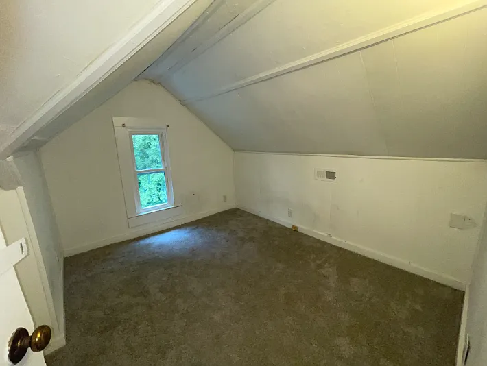 313 Beech St — Photo 16