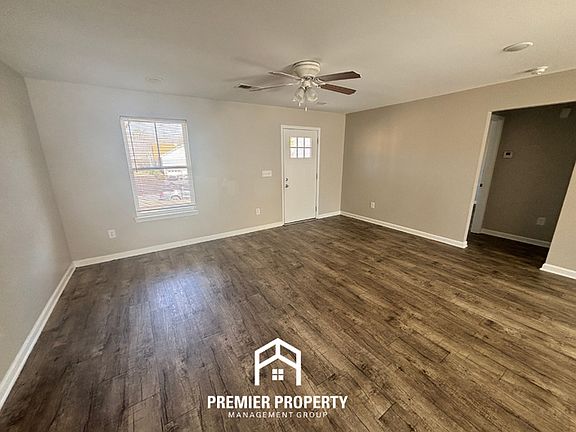 3rd image of 113 Loch Ness Ln