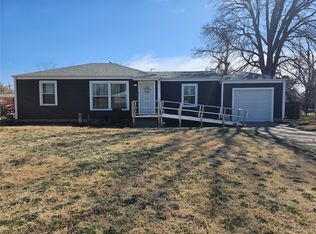 1107 W Beeson Rd, Dodge City, KS 67801