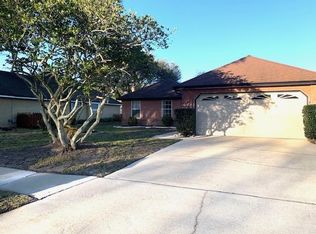 2039 Saint Martins Dr E, Jacksonville, FL 32246