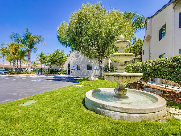 Harbor Cliff Apartments — Photo 5