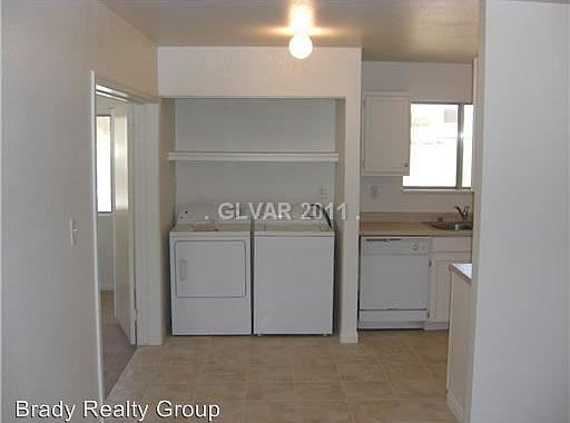 5th image of 3119 Elmwood Pl