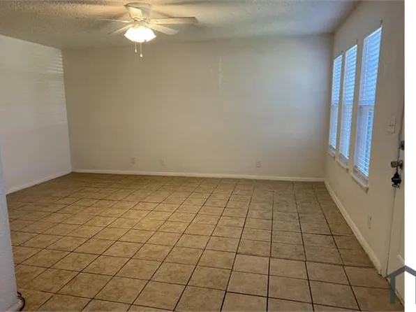 6324 S Owasso Pl, Tulsa, OK 74136
