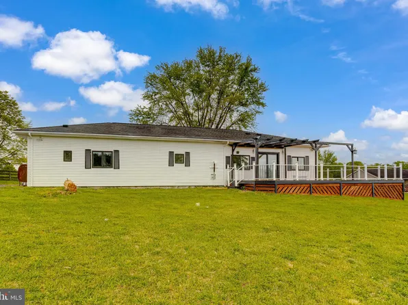 60 Potter Dr, Delta, PA 17314