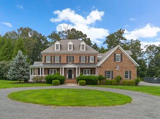 970 Oak Tree Rd, Westminster, MD 21157