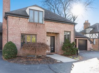 1365 La Rochelle Dr #24G, Columbus, OH 43221