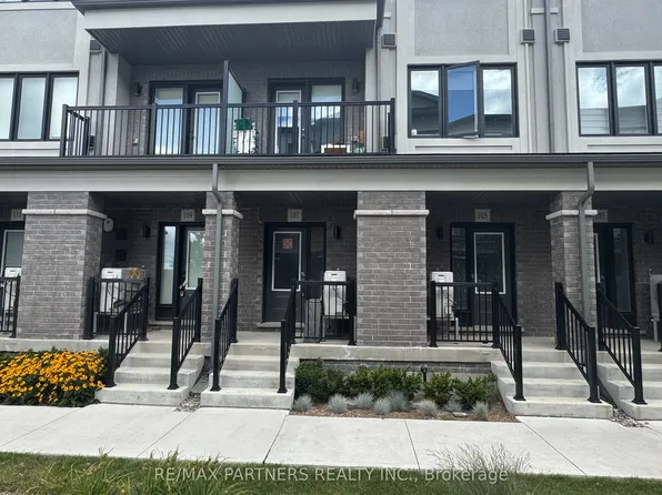 107 Matawin Ln, Richmond Hill, ON L4B 0H7