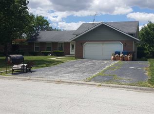 3452 Somerset Ln, Crete, IL 60417