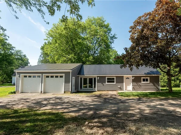 7610 Van Buren Rd, Baldwinsville, NY 13027