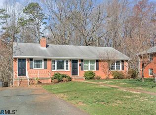215 Azalea Dr, Charlottesville, VA 22903