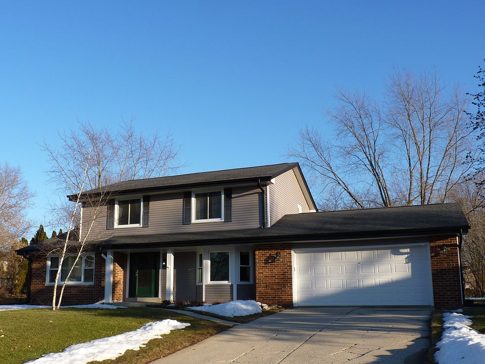Located on quiet cul-de-sac