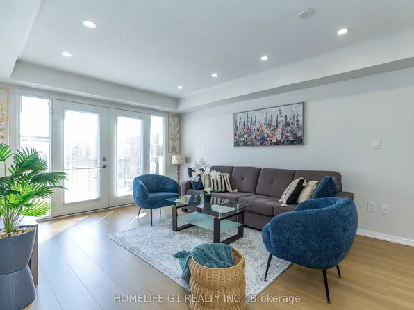 250 Sunny Meadow Blvd, Brampton, ON L6R 3Y7