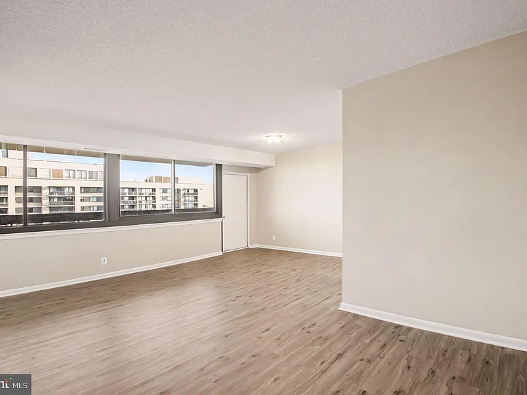 5501 Seminary Rd #2415 — Photo 9