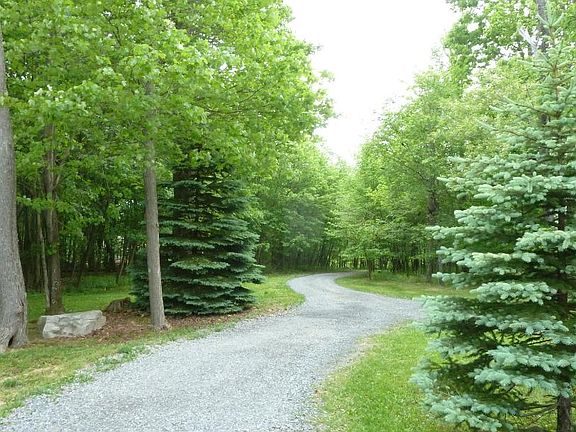 5th image of 1092 Mountainview Dr